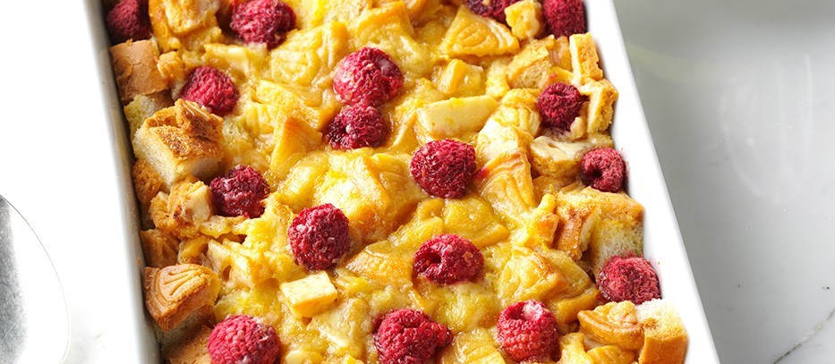 Raspberry-Lemonades-Bread-Pudding