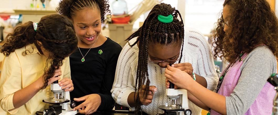 1.9-Girl-Scouts-and-STEM_1060x440